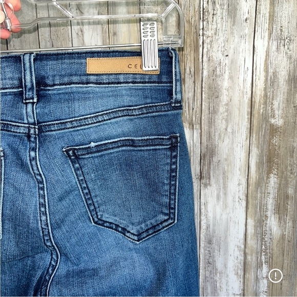 Cello Fray Bottom Unique Hem Ankle Jeans - Picture 4 of 6